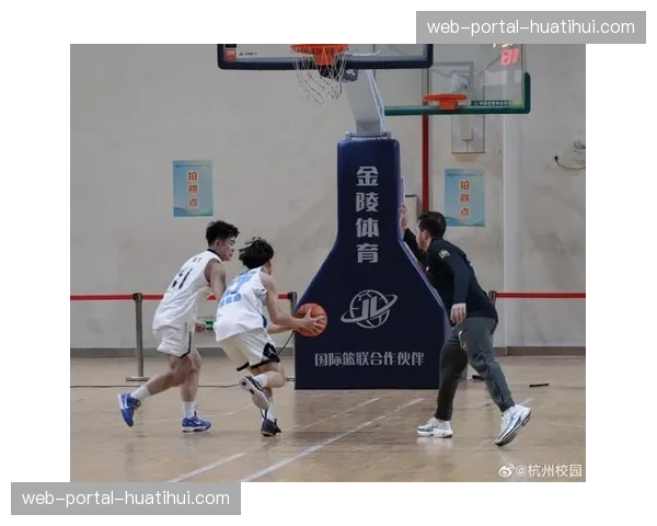 “CBA进校园”公益活动走进杭州中学，激发学生篮球热情